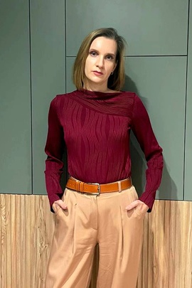 
                             
                                Эрика лонгслив.
                                cover of user feedbackПользователь 255834
                             
                        