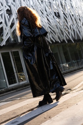 
                             
                                Peyton trench coat.
                                cover of user feedback@ingrid.lgdr
                             
                        