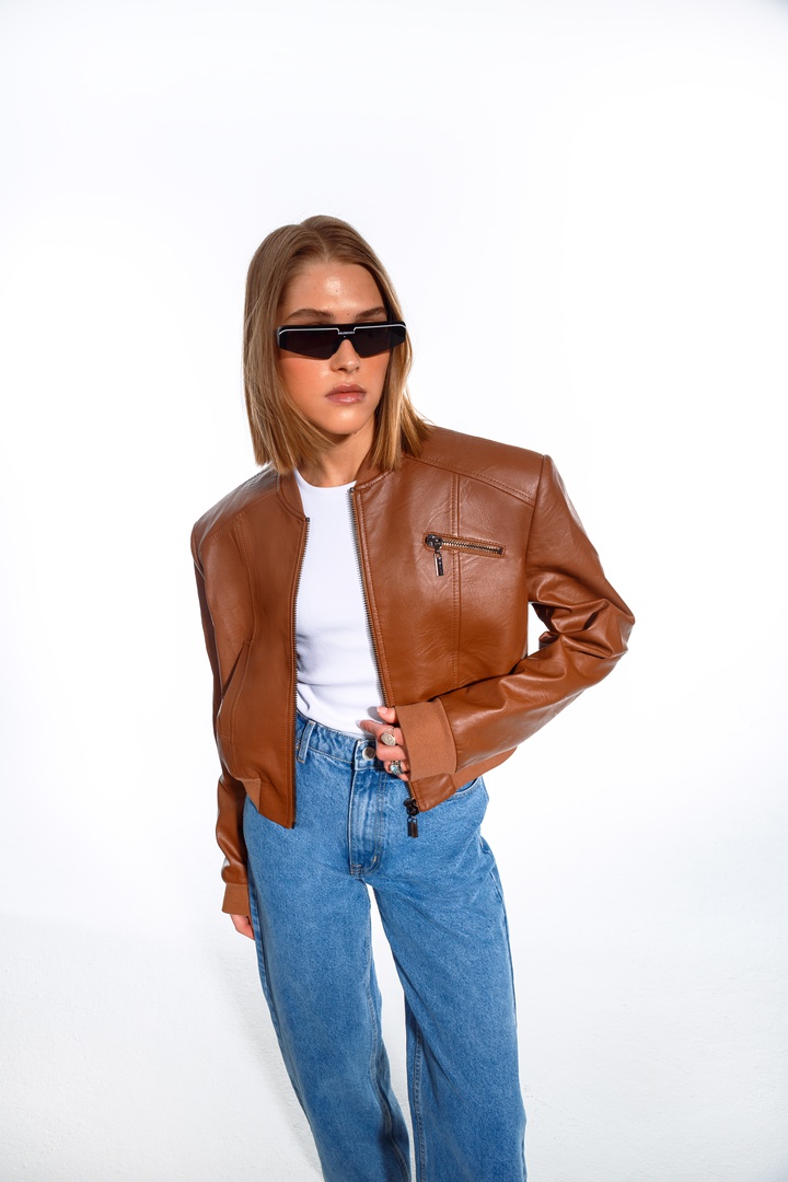 Мэйди бомбер