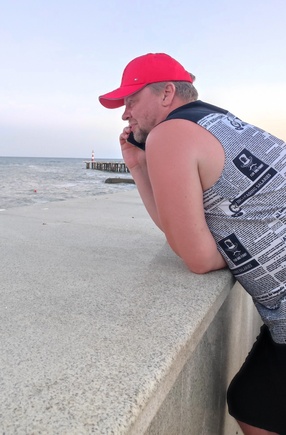 Газета - двигатель прогресса. И почитать, и накрыться, и огонь разжечь (Б. Акунин).