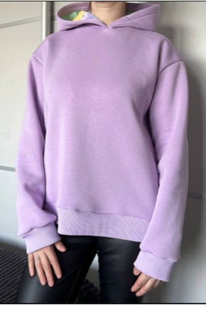 Комфортное худи для ежедневной носки.