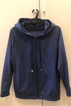 
                             
                                Худи Джонни.
                                Обложка отзыва пользователя Пользователь 130592
                             
                        