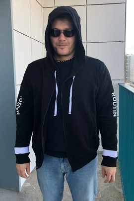 
                             
                                Худи Джонни.
                                Обложка отзыва пользователя Панченко Дарья
                             
                        