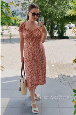Женственное, подчёркивает фигуру, удобное.