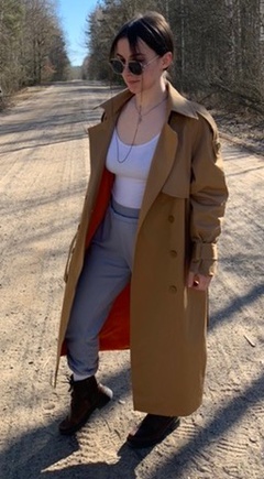 Тренч очень классный.