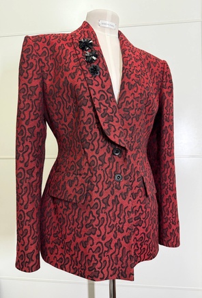 Идеальная талия в этом жакете