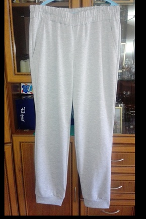 Базовые спортинвные брюки.