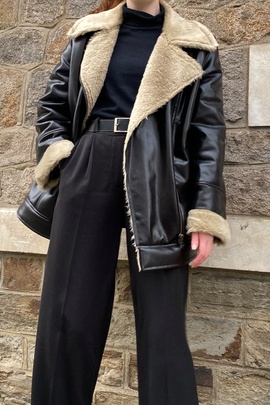 
                             
                                Eiza Shearling Jacket video tutorials.
                                cover of user feedback@ingrid.lgdr
                             
                        