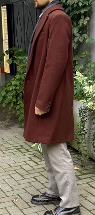 Современное пальто из винтажного драпа