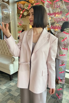 
                             
                                Беллеан жакет.
                                Обложка отзыва пользователя @Not_ideal_lady
                             
                        