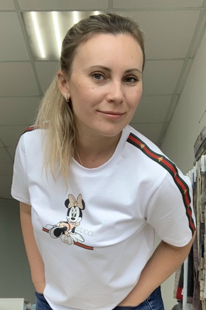 очень крутая футболка