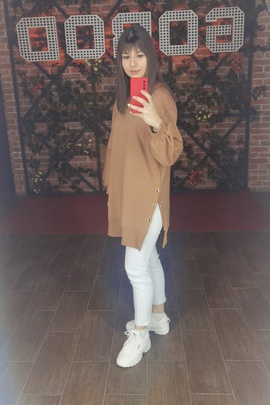 
                             
                                Худи Адриана.
                                Обложка отзыва пользователя София
                             
                        