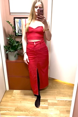 
                             
                                Cameron skirt.
                                cover of user feedbackПользователь 303949
                             
                        