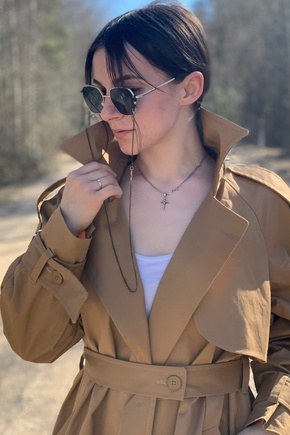 Тренч очень классный.