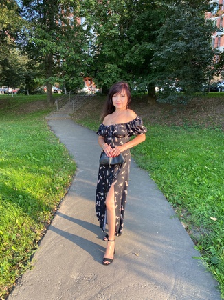 Изящное женственное платье