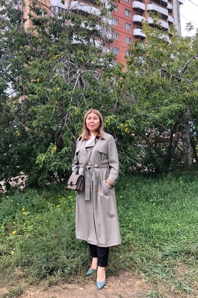 Мое первый тренч на заказ))) Отличная посадка, отличные инструкции. Моя довольная подруга собирает комплименты))) Девочки мне также помогли сделать правильно карман)))