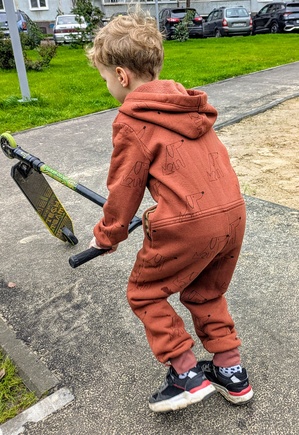 Отличный комбинезон для прогулок