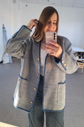 
                             
                                Арлин жакет.
                                Обложка отзыва пользователя Irene Shin
                             
                        