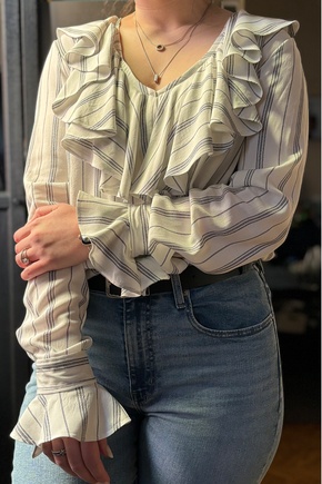 Nice blouse, easy to make and very comfortable.