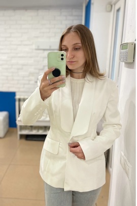 
                             
                                Эделейд жакет.
                                cover of user feedbackTanita
                             
                        