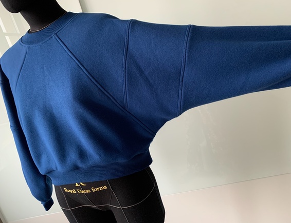 Нескучный свитшот!