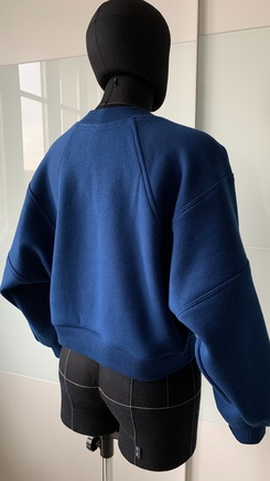 Нескучный свитшот!