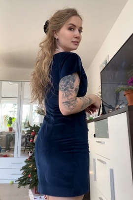 
                             
                                Bernadette dress.
                                cover of user feedbackАнна
                             
                        