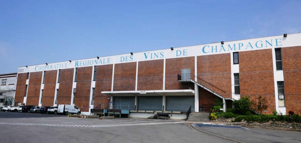 champagne-de-castelnau-lang-lagring-pa-jastfallningen-vinbanken