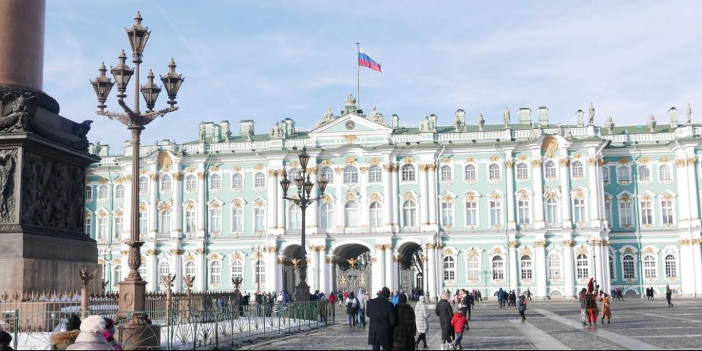 sankt-petersburg-hermitaget-vinbanken-feb-2019