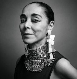 shirin-neshat-ornellaia-vendemmiad'artista2016-vinbanken