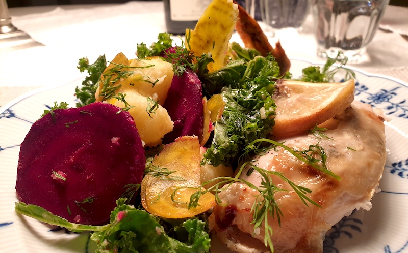 vin-till-färgglad-betsallad-och-kyckling-vinbanken-recept