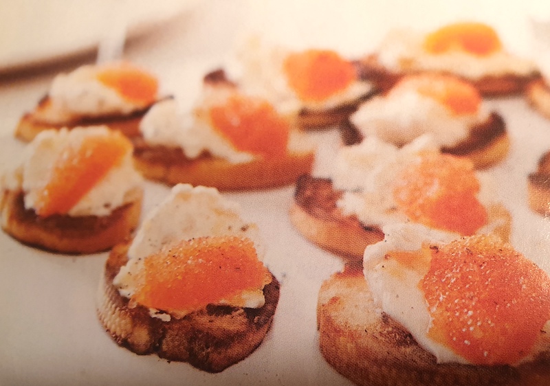Vin-till-lojromssnittar-med-ostkram-recept-vinbanken