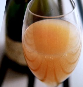 4 drinkar med-mousserande-vin-cava-eller-prosecco-vinbanken-bellini