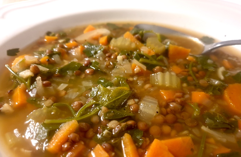 vin-till-grekisk-linssoppa-recept-vinbanken