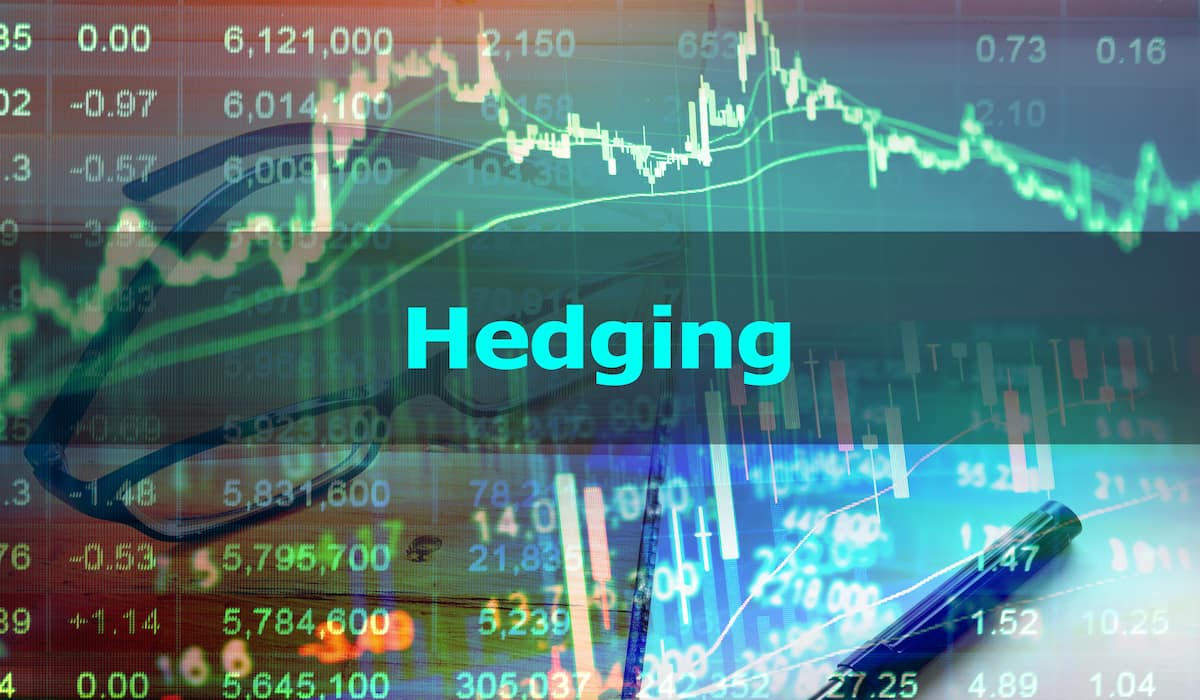 hedging-strategies-master-the-core-of-risk-mitigation-in-investments