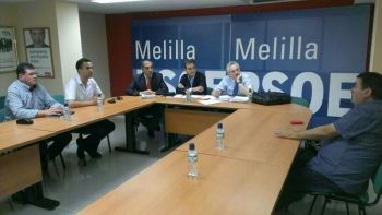 Reunión de dirigentes de AUGC, SUP y CEP con el portavoz del PSOE en la Comisión de Interior del Congreso