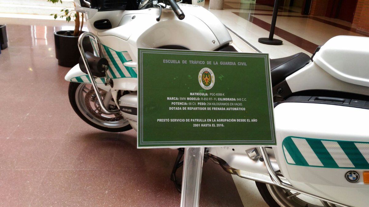 AUGC Tenerife denuncia que se siguen utilizando para el servicios motos que la Guardia Civil considera históricas
