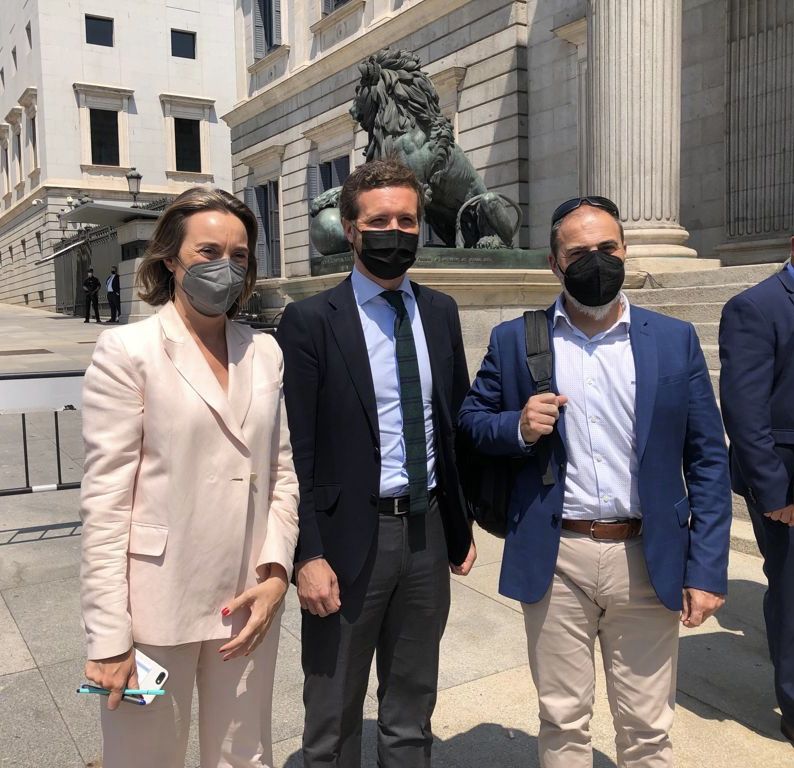 AUGC junto a Pablo Casado, presidente del Partido Popular, en la presentación de la Proposición de Ley Orgánica de Retribuciones de las FCSE