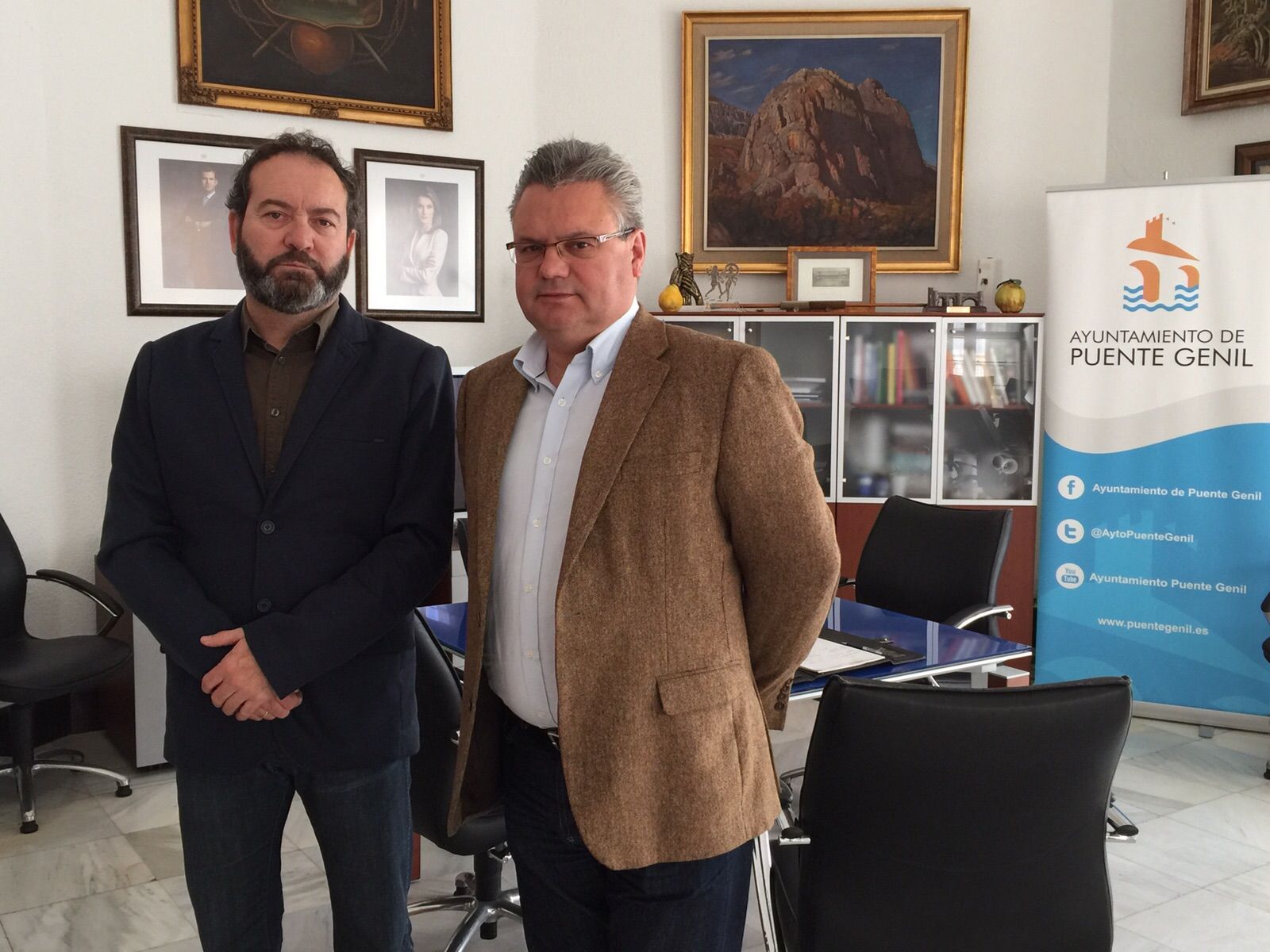 Un vocal de unidad de AUGC se reúne con el alcalde de Puente Genil para tratar sobre el nuevo cuartel