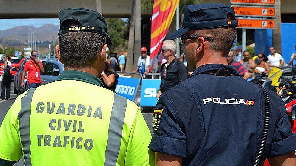 La diferencia de tener sindicatos: cuatro millones para servicios extra de verano para los policías; cero para los guardias civiles