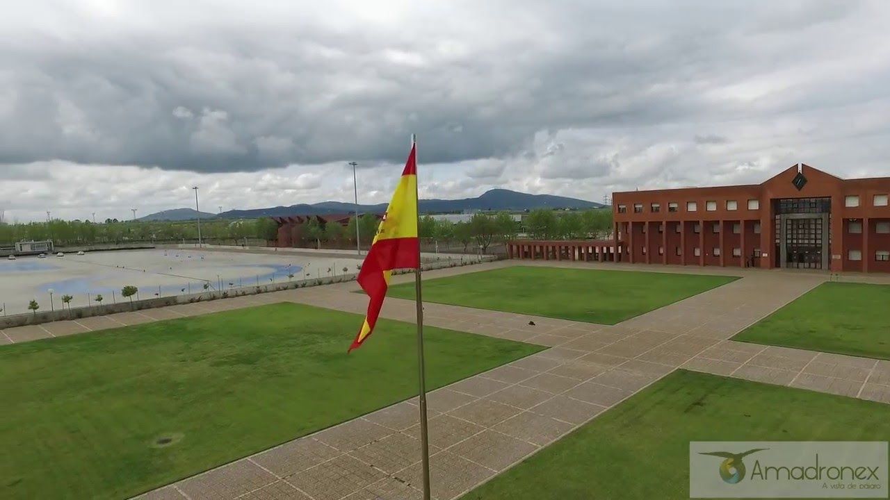 Impiden el acceso de un representante de AUGC a la Escuela de Tráfico de Mérida para recoger firmas contra el copago farmacéutico