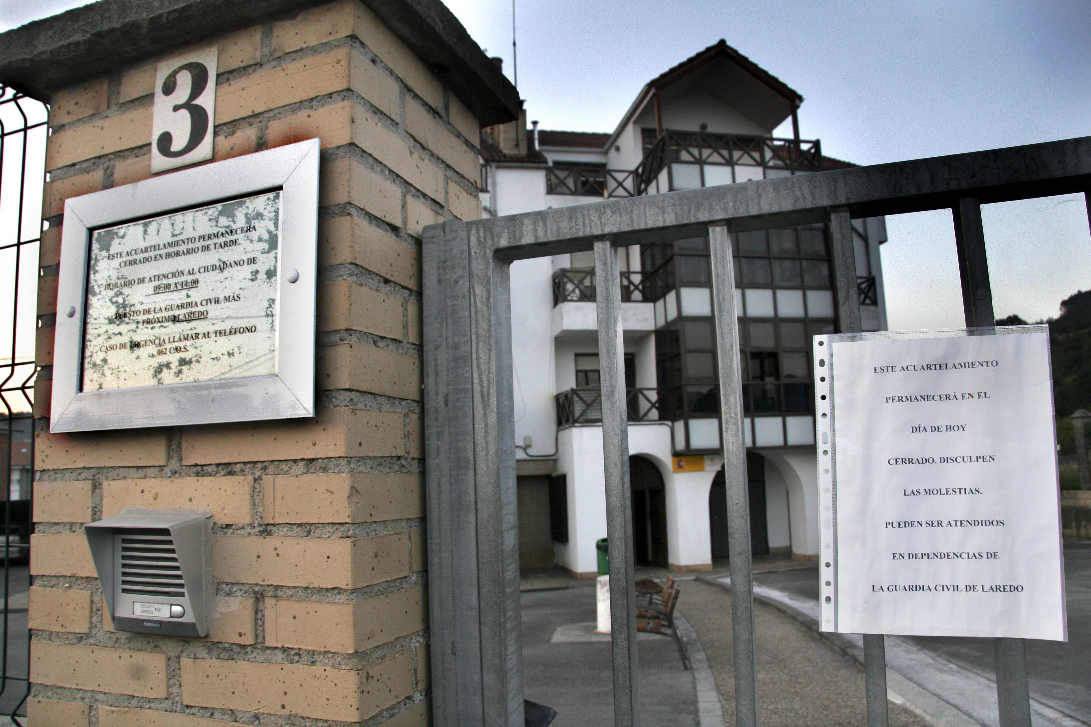 La agresión a un guardia civil que estaba solo en un cuartel de Badajoz vuelve a poner en evidencia la falta de plantilla y la necesidad de otra distribución en el medio rural