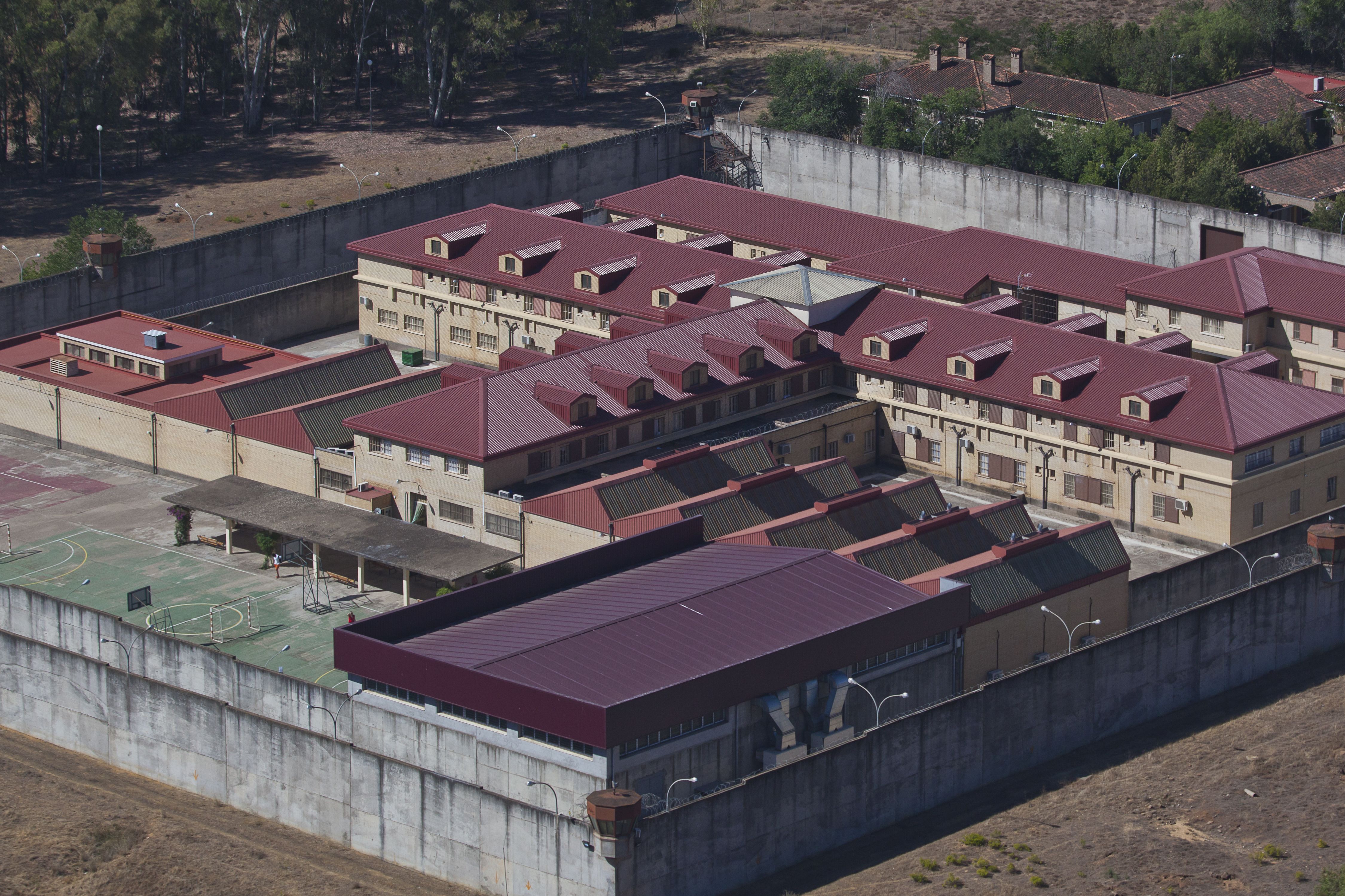 Las gestiones de AUGC permiten conocer que la prisión de mujeres de Sevilla no cerrará, tal y como había anunciado un medio de comunicación