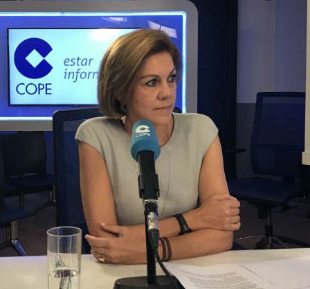 Cospedal afirma que ya hay soldados en las calles españolas, pues la Guardia Civil “es una fuerza militar”