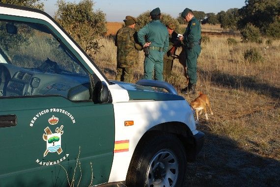 La Dirección General de la Guardia Civil suspende la reorganización del Seprona de la 5ª Zona de Murcia debido a la presión de AUGC