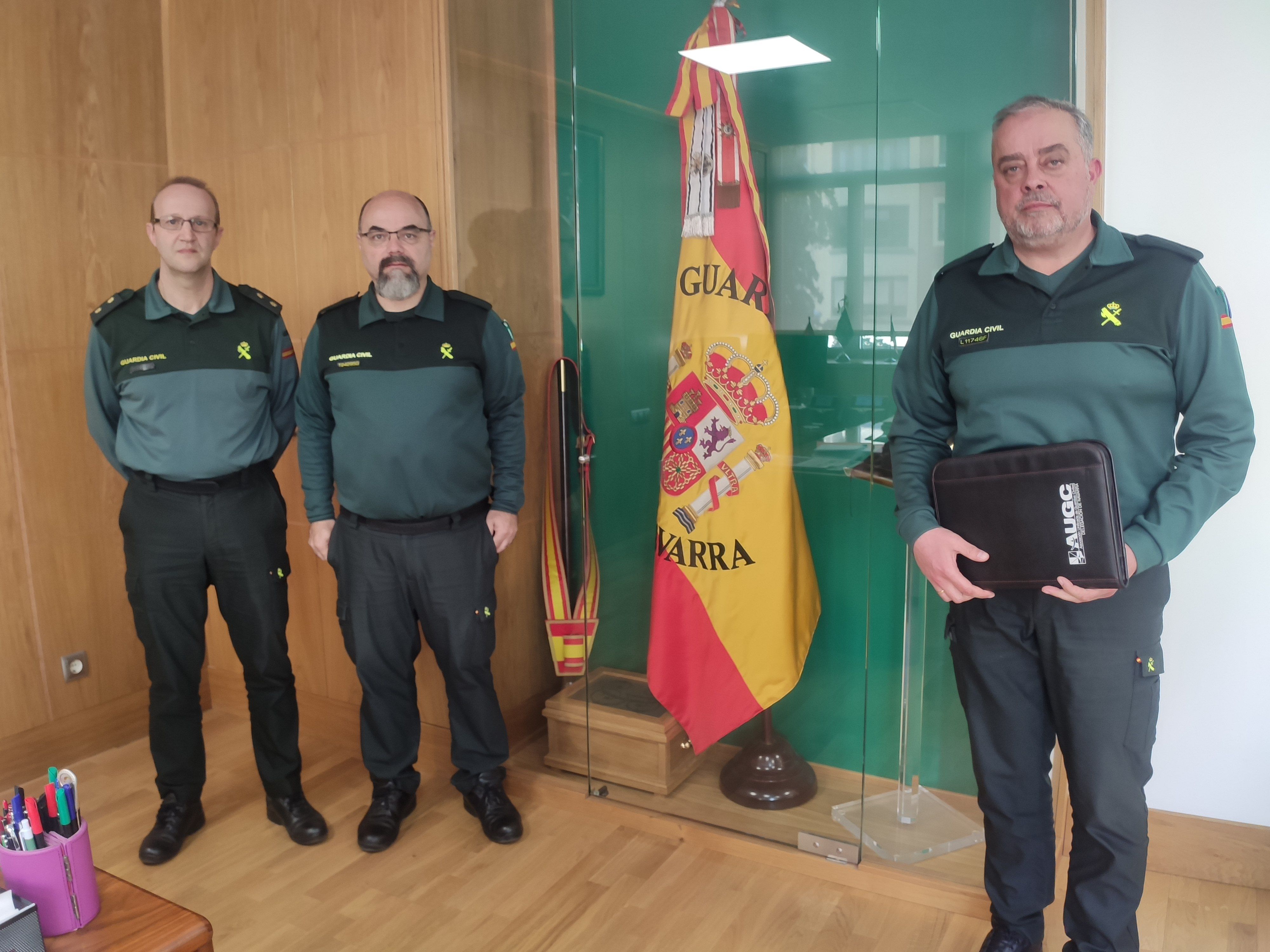 Miembros de la Junta Directiva Provincial de AUGC Navarra se reunieron con la Jefatura de la 9ª Zona de la Guardia Civil en Pamplona