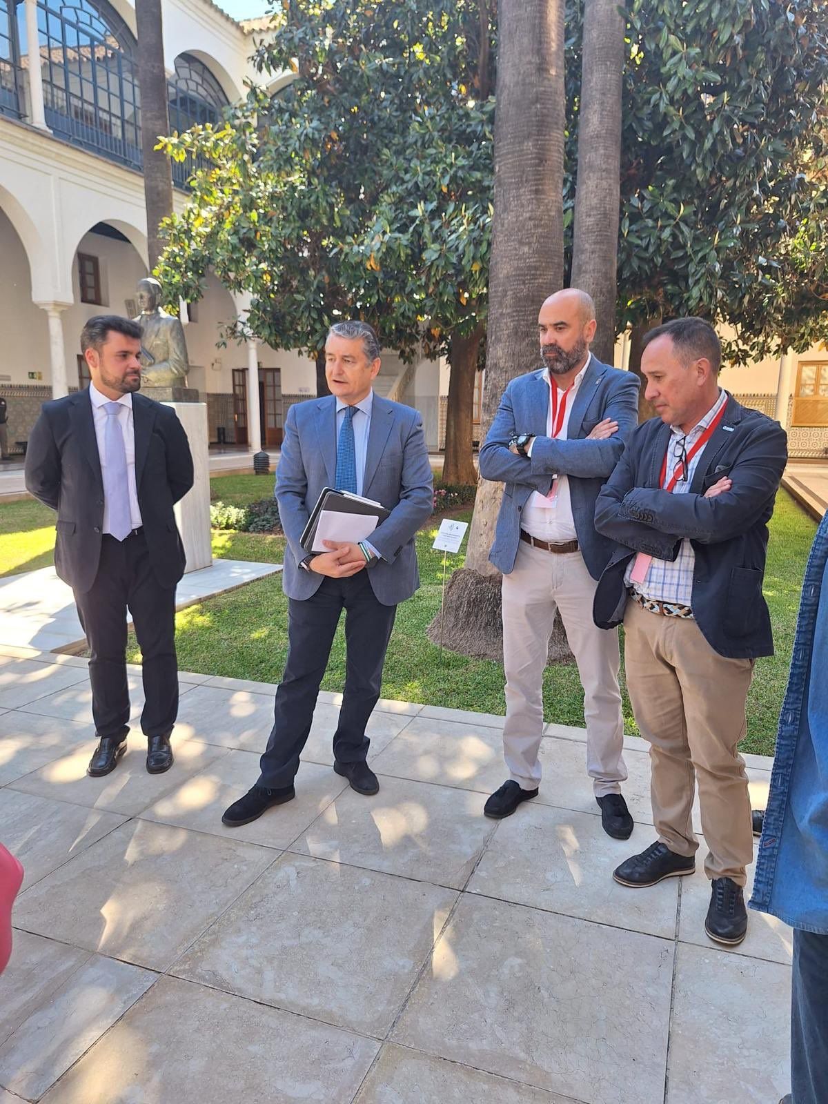 La Federación de AUGC en Andalucía junto con AUGC Sevilla asisten a la presentación de la Proposición No de Ley en Parlamento Andaluz