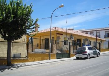 AUGC Granada denuncia el ambiente irrespirable que padecen los agentes en el cuartel de La Zubia