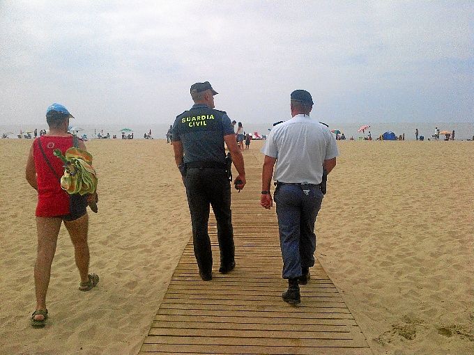 La Dirección General retira la propuesta que ofrecía la renuncia al disfrute de vacaciones en verano