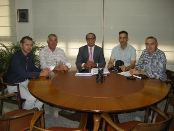 EL DELEGADO DEL GOBIERNO SE REUNE CON LOS REPRESENTANTES NACIONALES Y PROVINCIALES DE AUGC